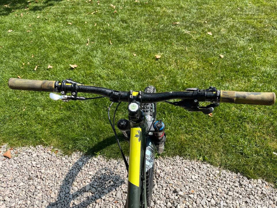 Rocky Mountain Reaper with two sets of wheels 24 and 26 inches 2018