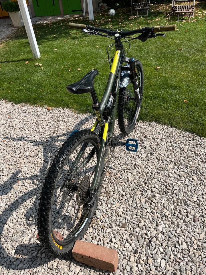 Rocky Mountain Reaper with two sets of wheels 24 and 26 inches 2018